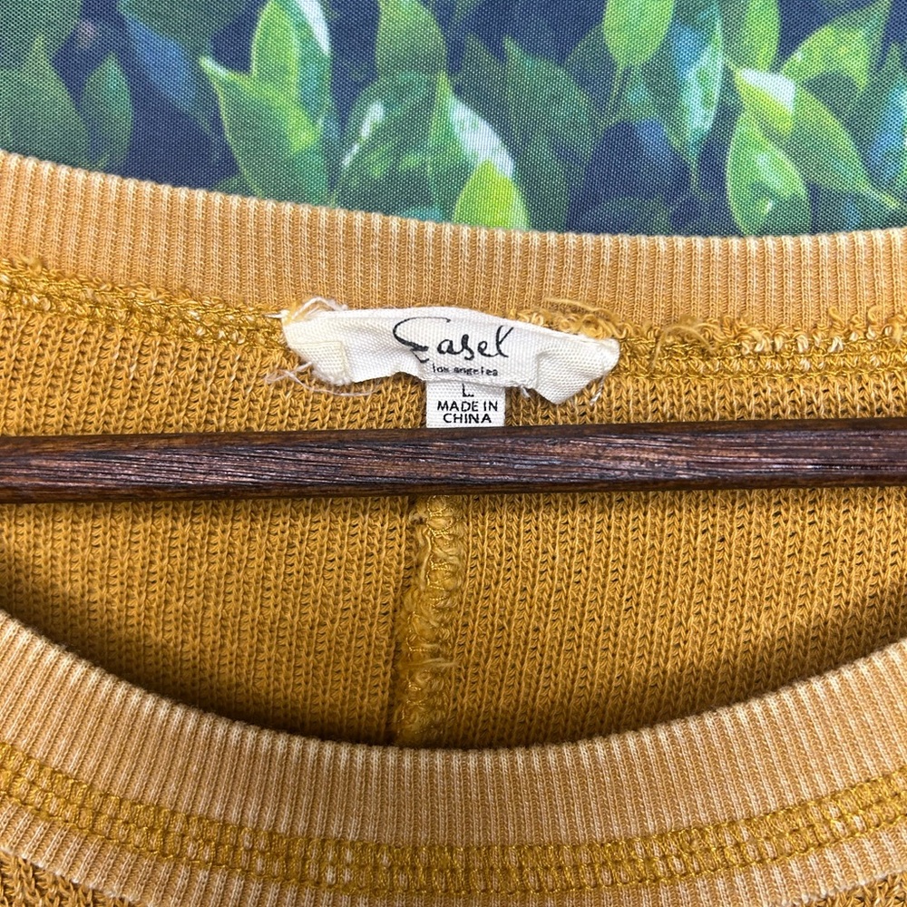 Easel Camel Textured Waffle Knit Sweatshirt - Picture 2 of 5